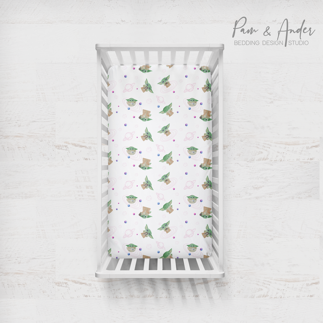 Baby Yoda Girl Fitted sheet Main Image