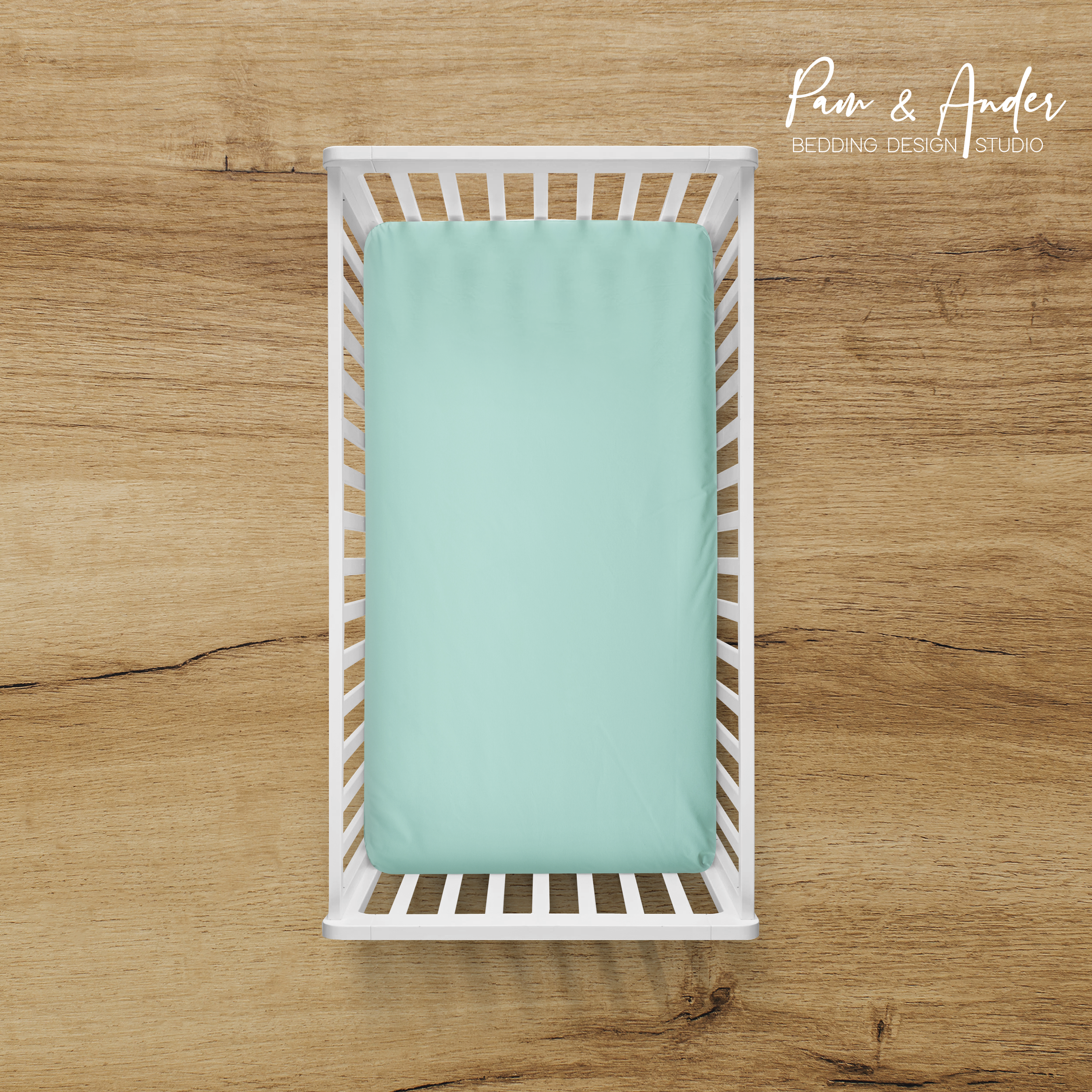 Winnie Pooh Hearts Fitted sheet